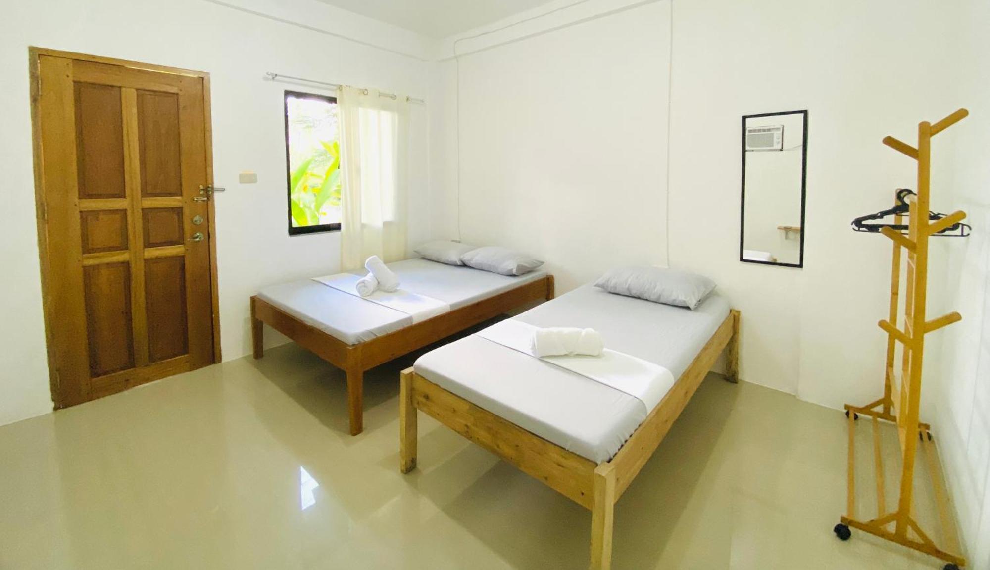 RedDot Guest House General Luna  Extérieur photo