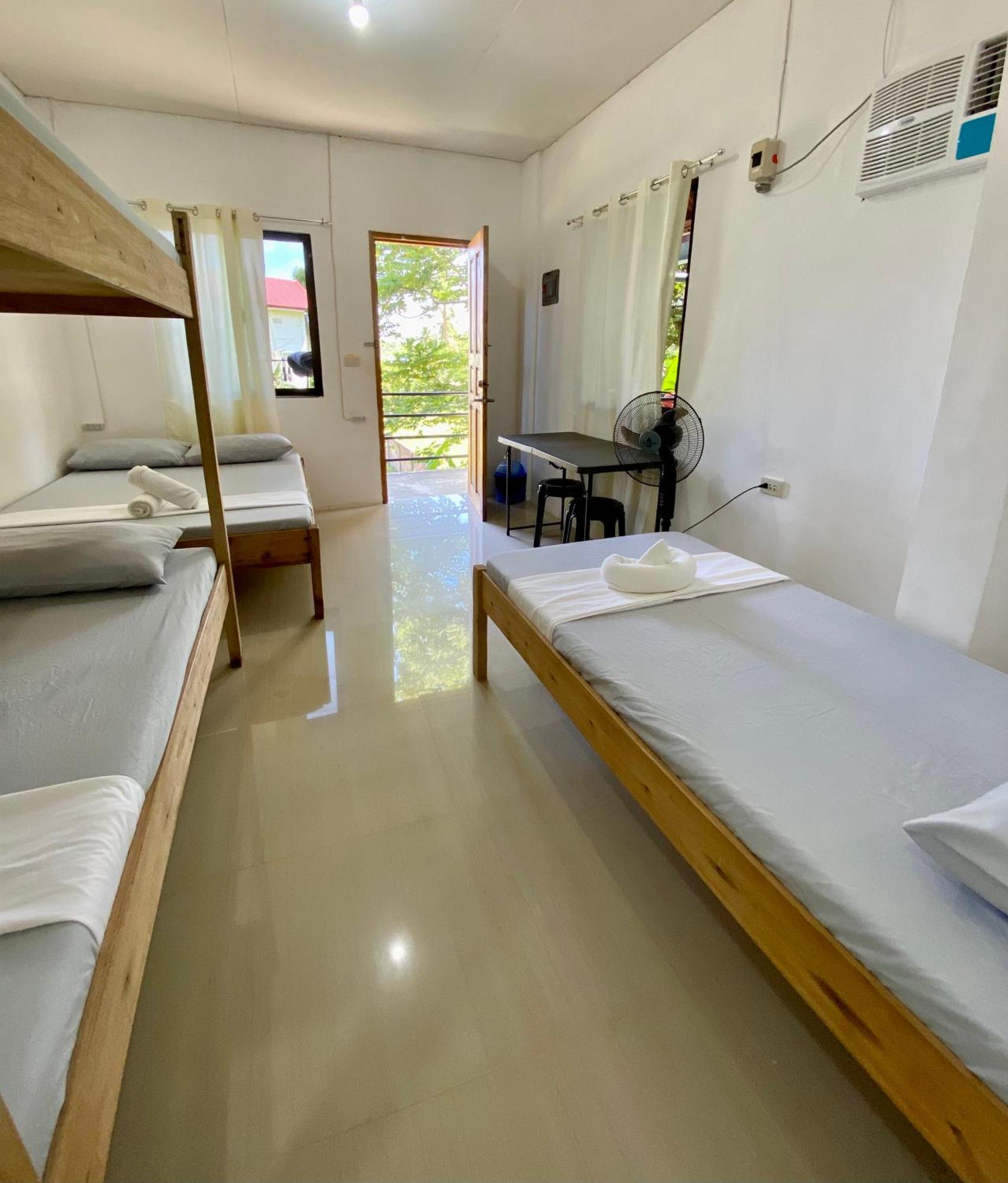RedDot Guest House General Luna  Extérieur photo